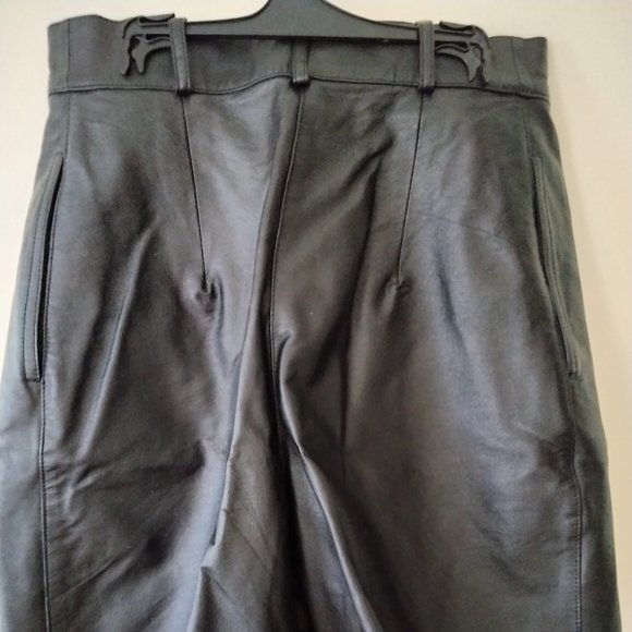Bagatelle Black Genuine Leather high waisted Shorts - Picture 8 of 16